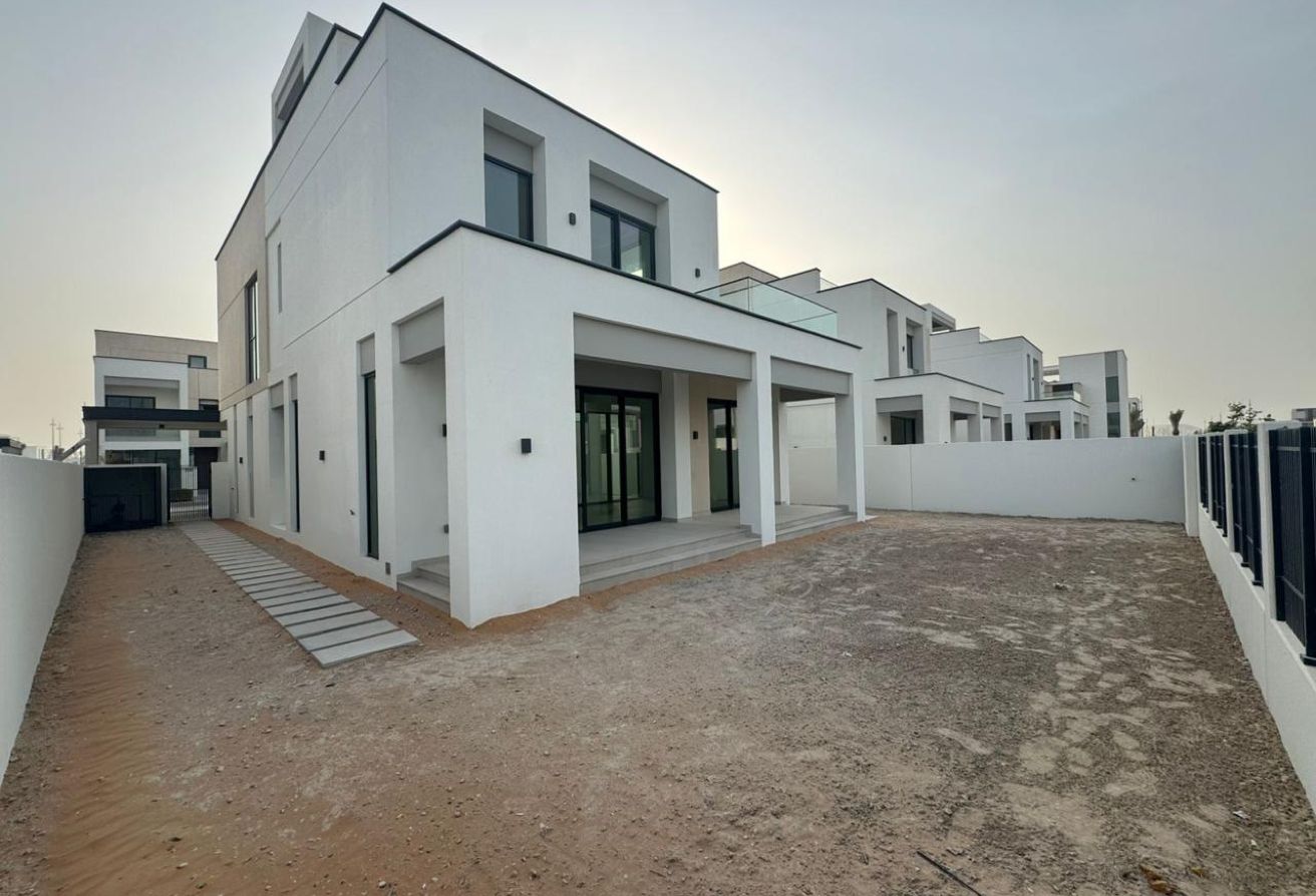 Corner Plot | New To Market | Motivated Owner