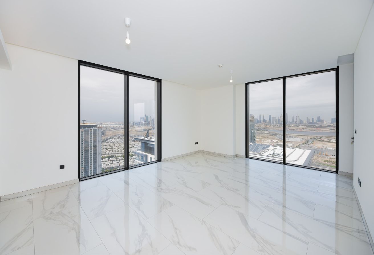 Brand New | High End | Dubai Skyline View | Vacant