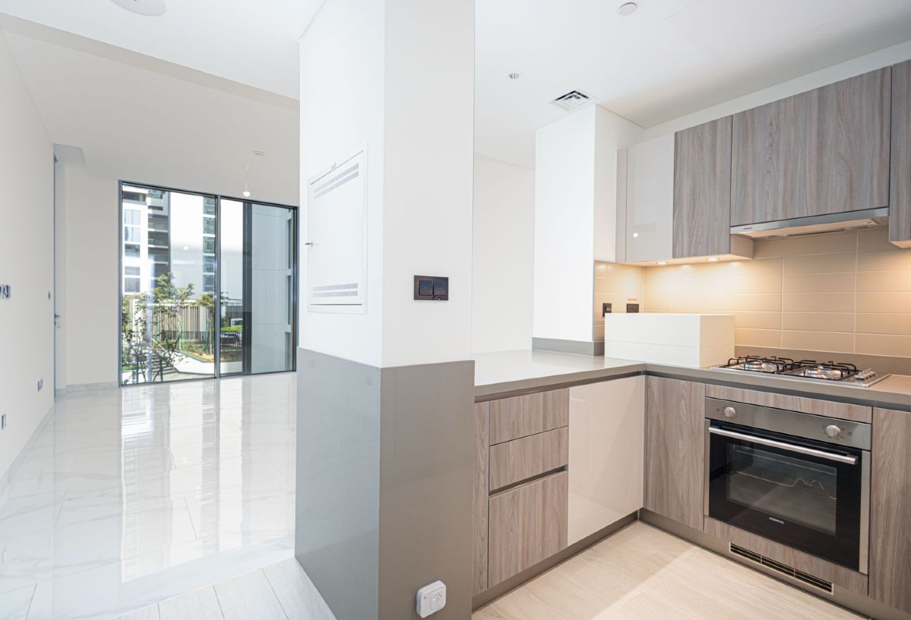 Priced to Rent! | Large Layout | Central View