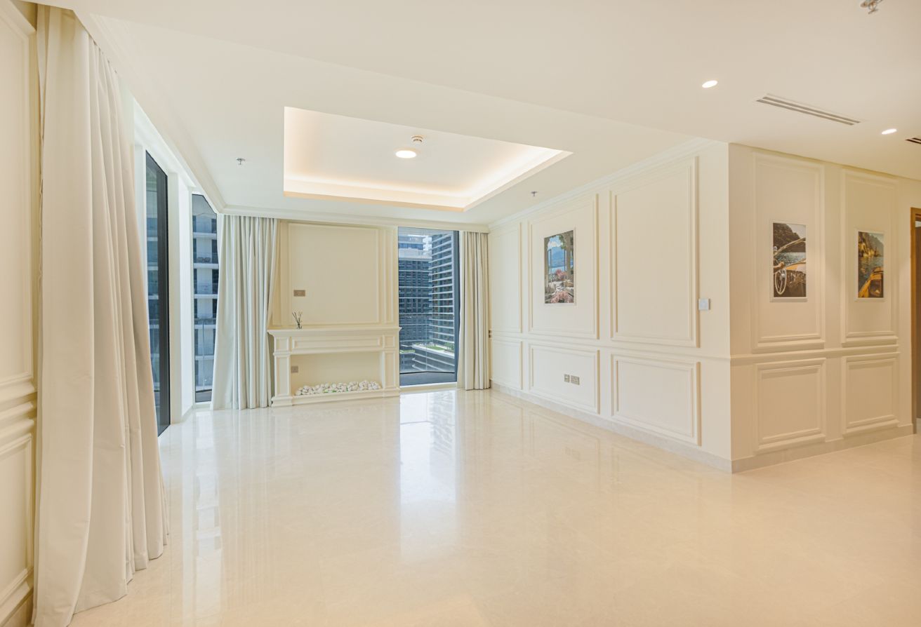 Marina View | Beach Access I Available Now