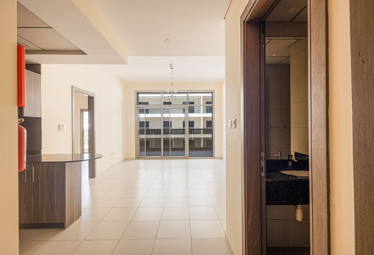 Spacious Layout | Move in Now | Unfurnished